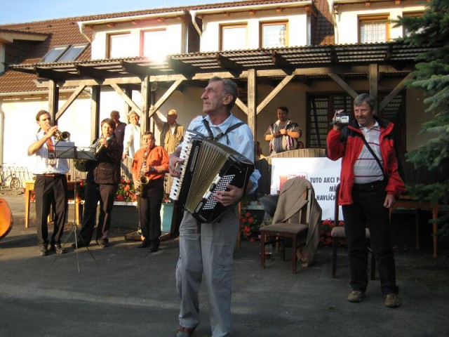 img00060.jpg